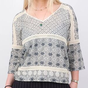 Embroidered Boho Top Size Medium Navy Cream Cottagecore Chic Bohemian